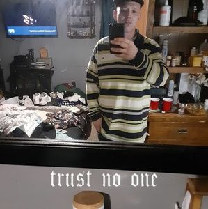 Meet your Posher, Dustin